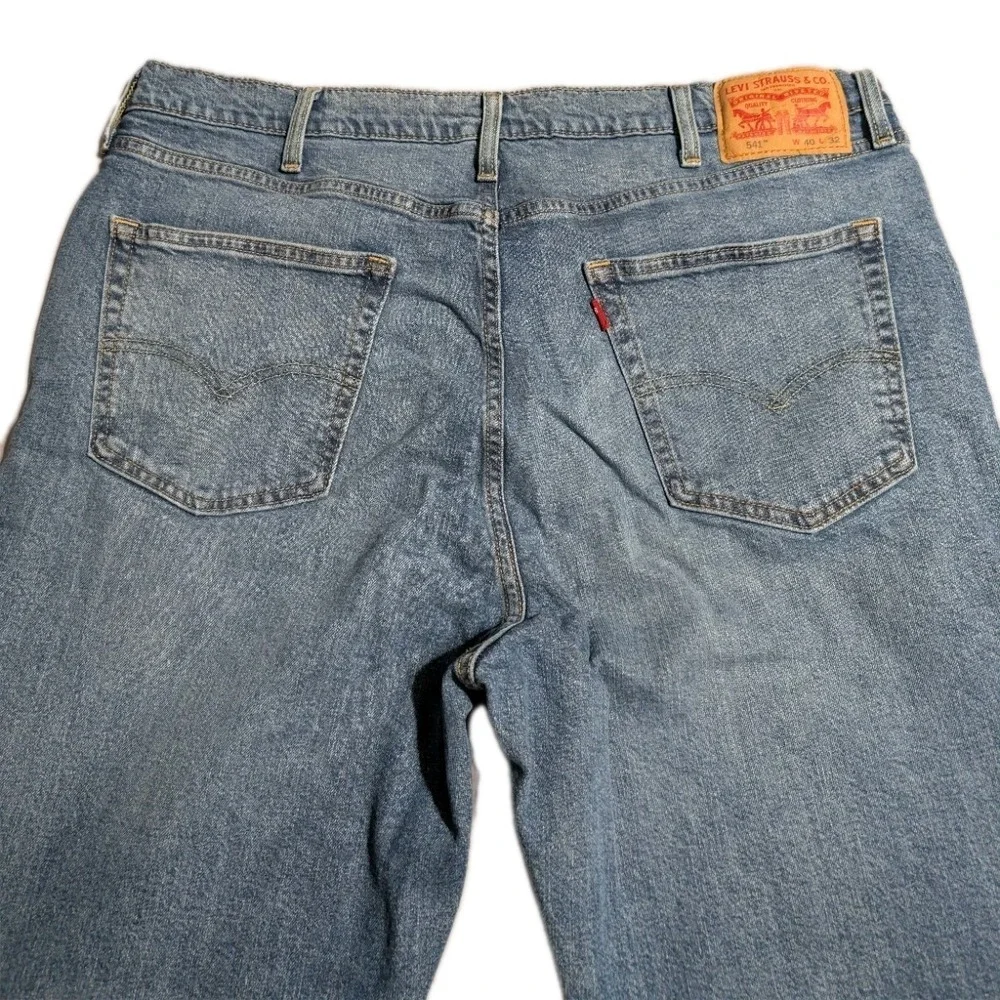 Levi's 541 Athletic‎ Taper Jeans Mens 40x32 Blue Stretch Denim Pants Light Wash